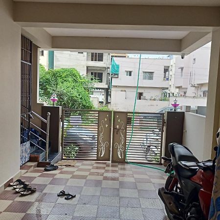 Sri Govinda Nilayam Home Stay 1 Visakhapatnam Eksteriør billede