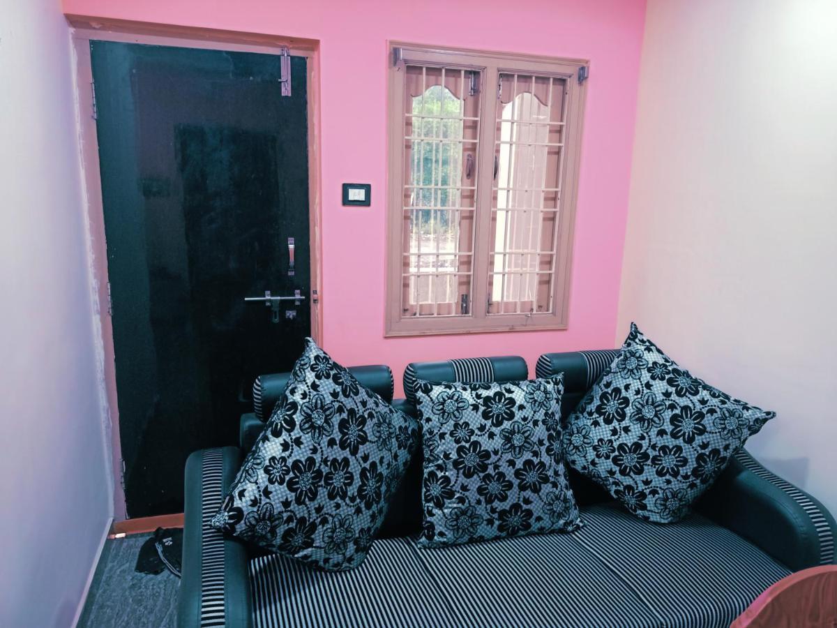 Sri Govinda Nilayam Home Stay 1 Visakhapatnam Eksteriør billede