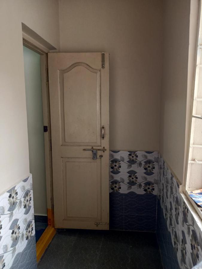 Sri Govinda Nilayam Home Stay 1 Visakhapatnam Eksteriør billede